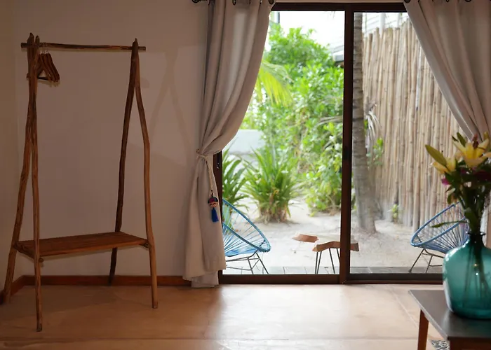 Hotel Boutique La Puerta Azul Beachfront - Adults Only